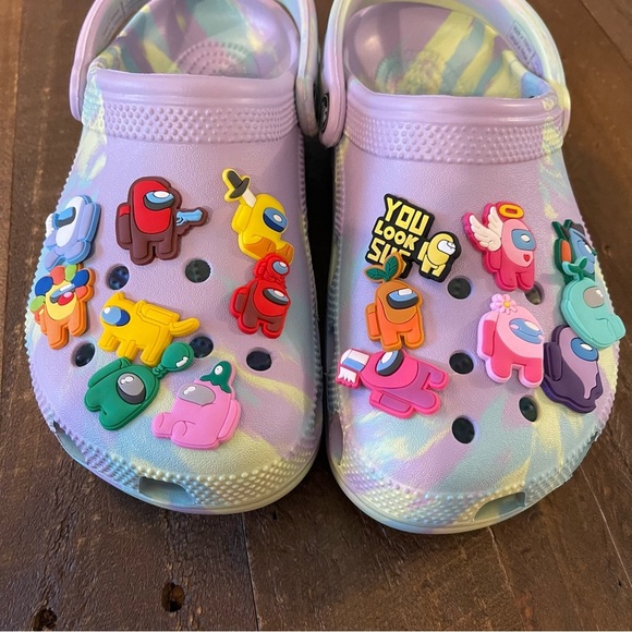 16 Piece Among Us Crocs Charms Set - Picture 3 of 3